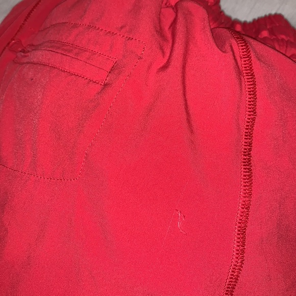 Hotty hot shorts lululemon size 10 - Picture 4 of 4